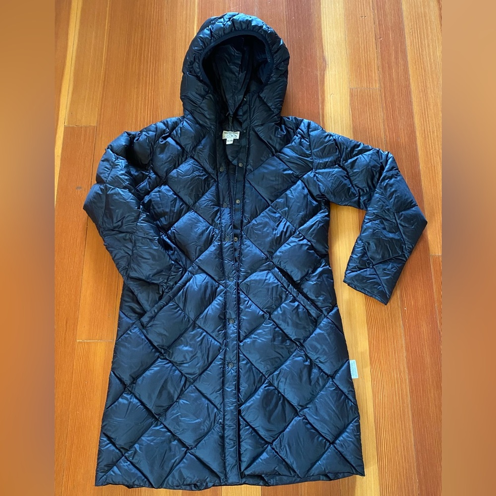 Rocky Mountain featherbed made in Japan black puffer coat